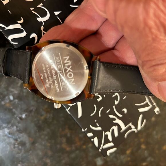 Men’s Nixon, stainless steel, silver/black quartz watch - Picture 4 of 8